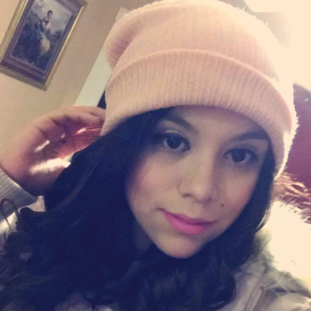 Meet your Posher, Deisy